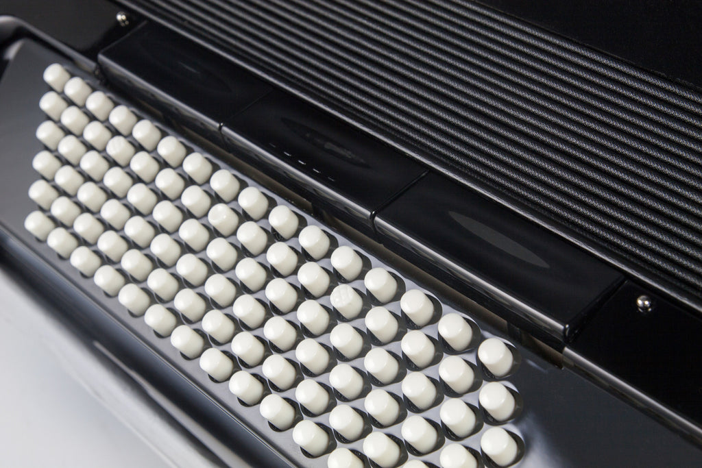 Hohner Amica Forte IV 72 Acordeón De Piano — 72 Bajos | 34 Teclas | Negro