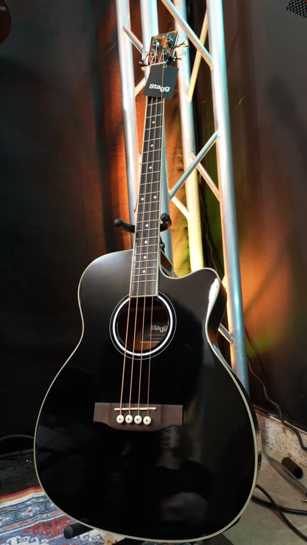 Stagg SA40BASS ACE-BK Bajo Electroacústico