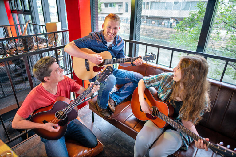 Aria 151 Lil' Aria Guitarra Acústica - Tobacco Sunburst